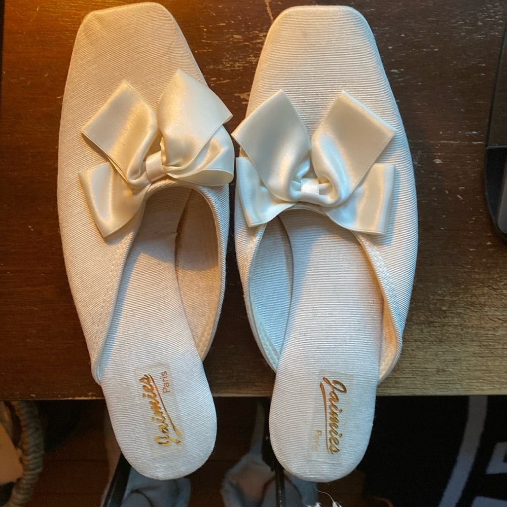 Size 40 Jaimie’s from Paris slippers